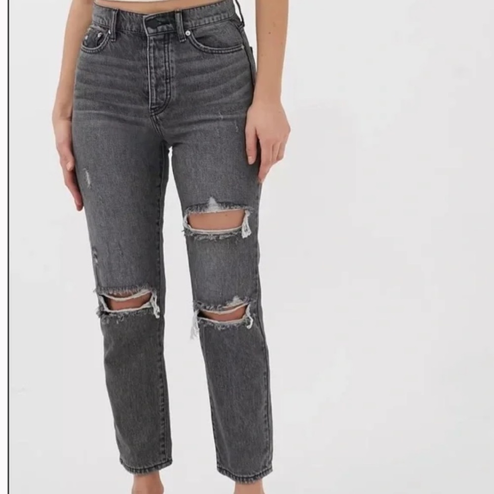 women’s urban outfitters black slim straight ripped jeans Size 24
